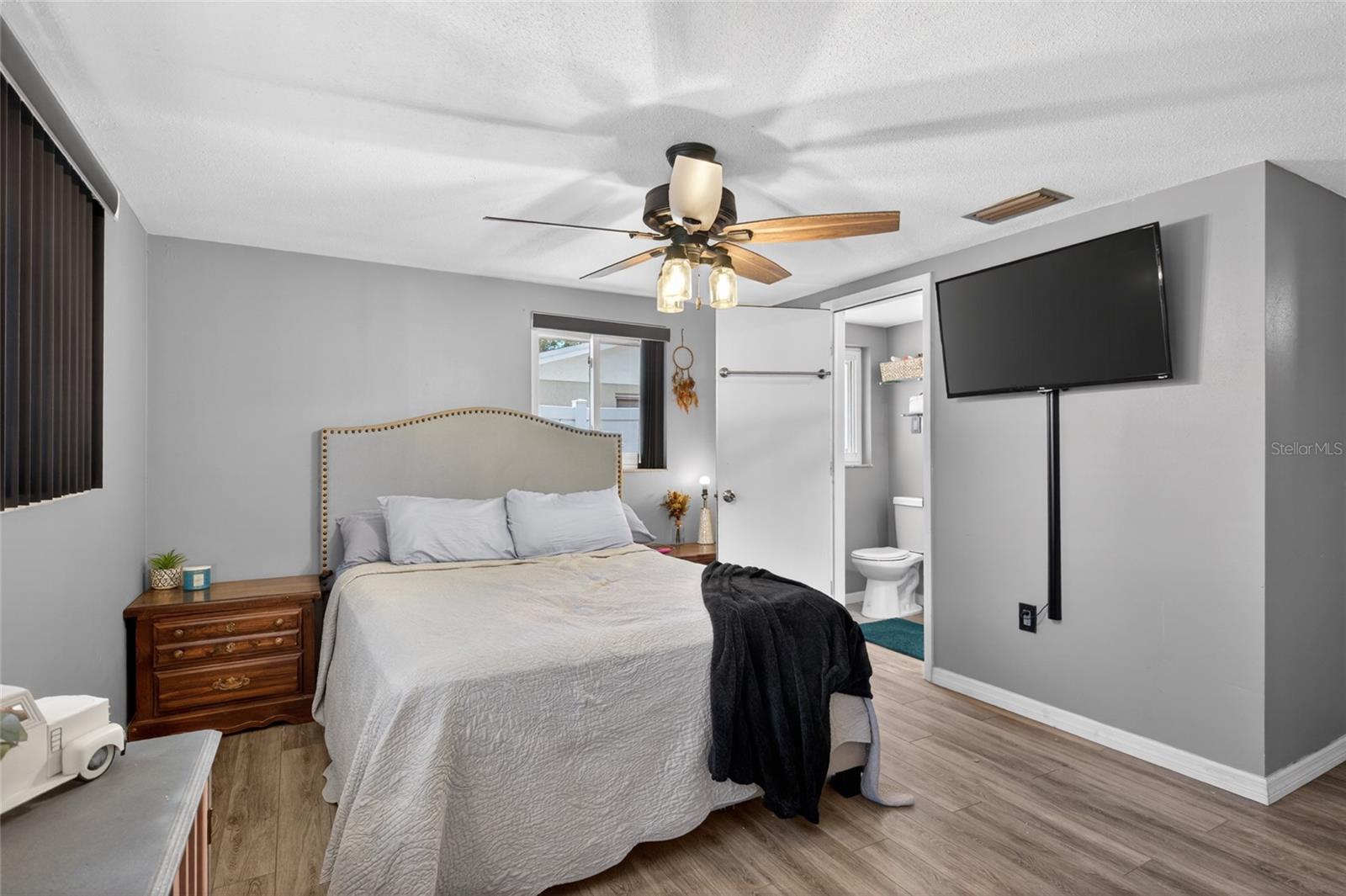 JASMINE LAKES - Residential