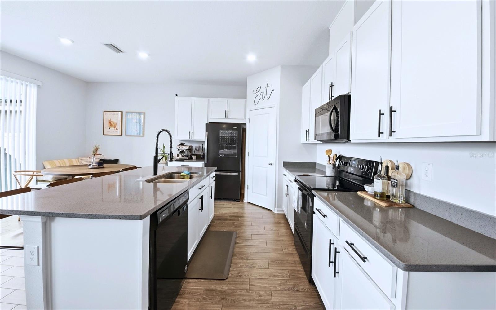 SOUTH FORK S & TR T - Residential