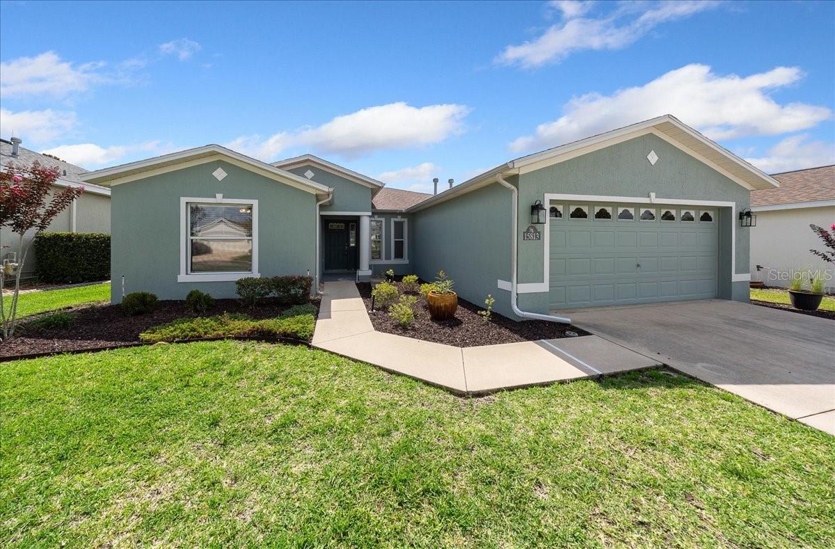 SUMMERGLEN - Residential