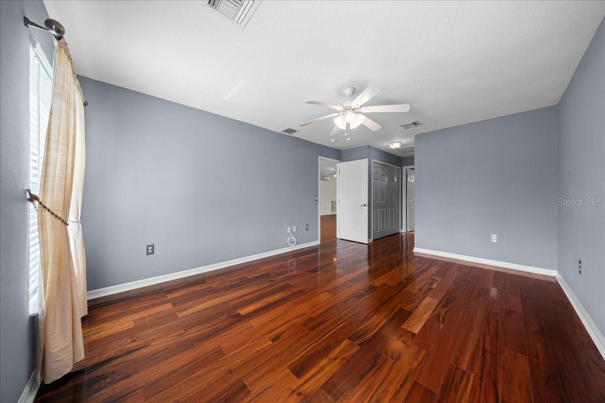 SUMMERGLEN - Residential