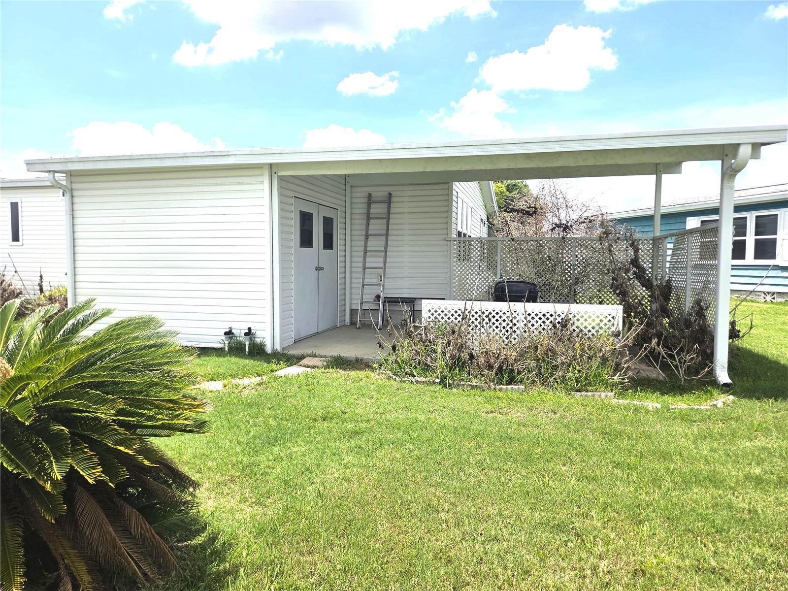 SWEETWATER GOLF & TENNIS CLUB ADD 01 - Residential
