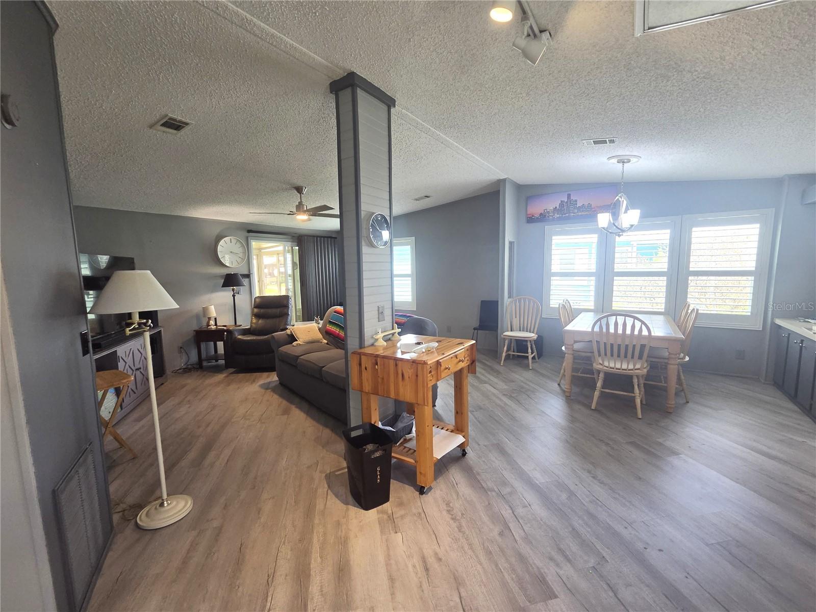 SWEETWATER GOLF & TENNIS CLUB ADD 01 - Residential