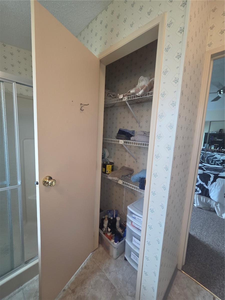 SWEETWATER GOLF & TENNIS CLUB ADD 01 - Residential
