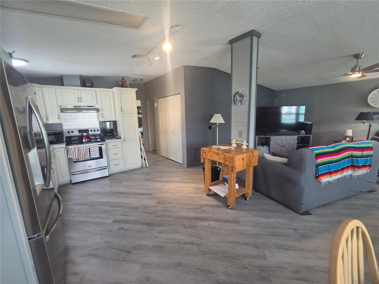 SWEETWATER GOLF & TENNIS CLUB ADD 01 - Residential