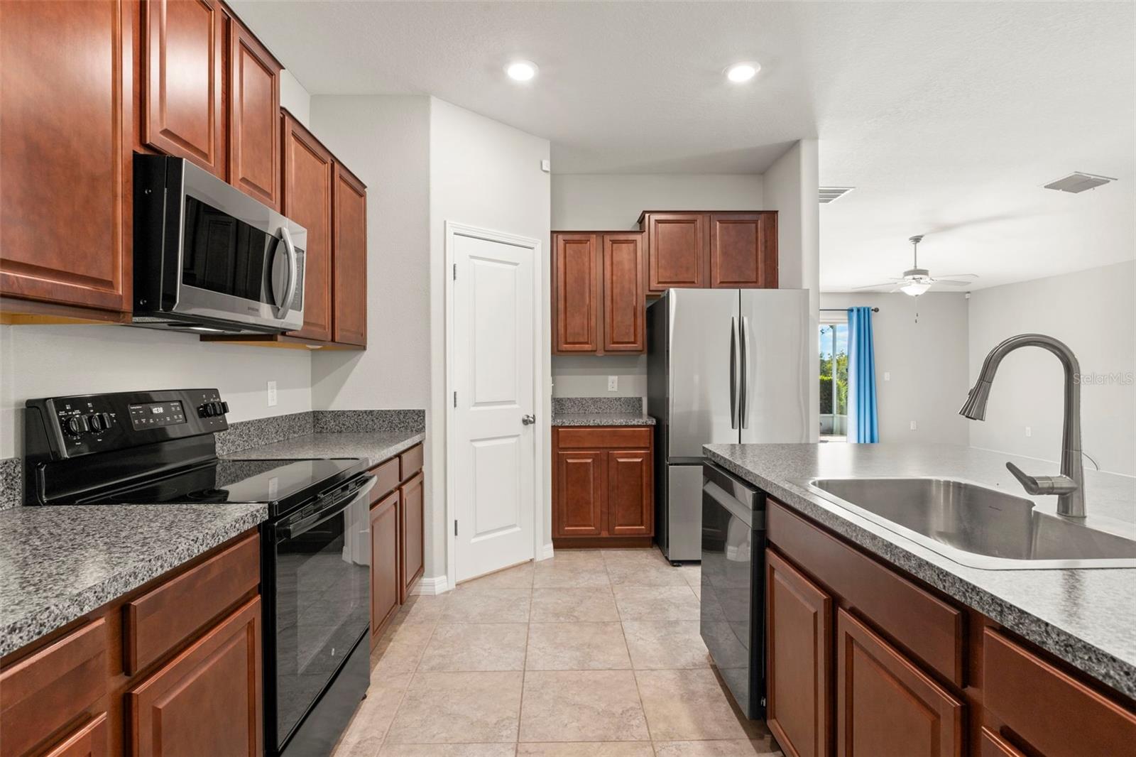 AYERSWORTH GLEN PH 3B - Residential