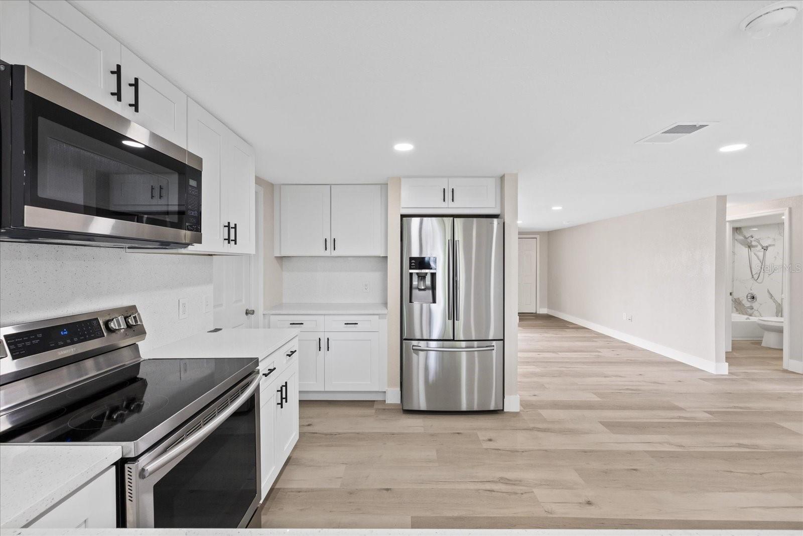 EMBASSY HILLS - Residential