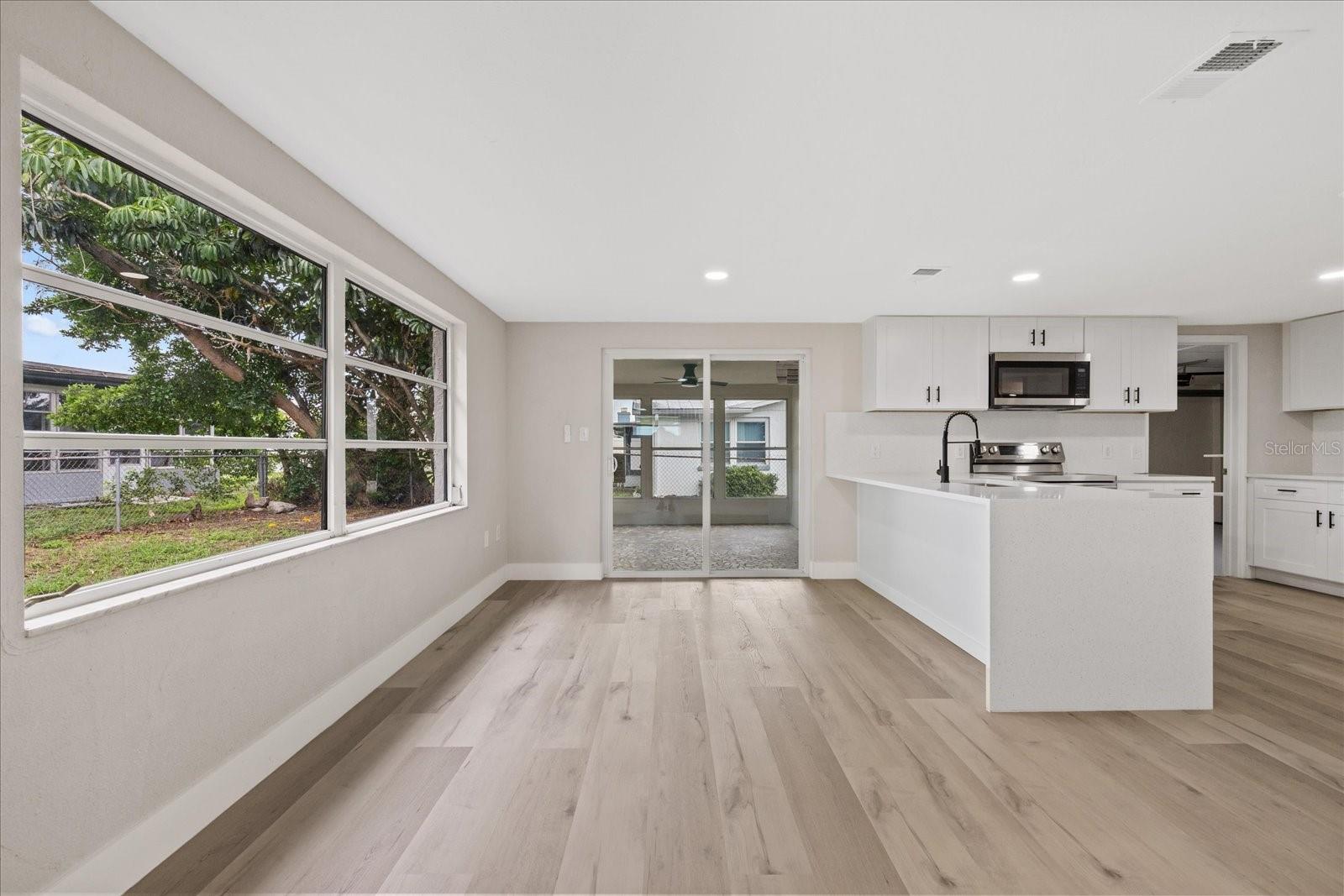EMBASSY HILLS - Residential