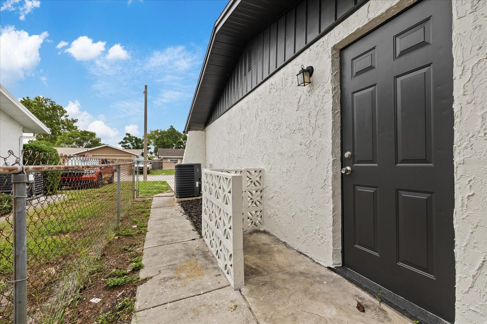 EMBASSY HILLS - Residential