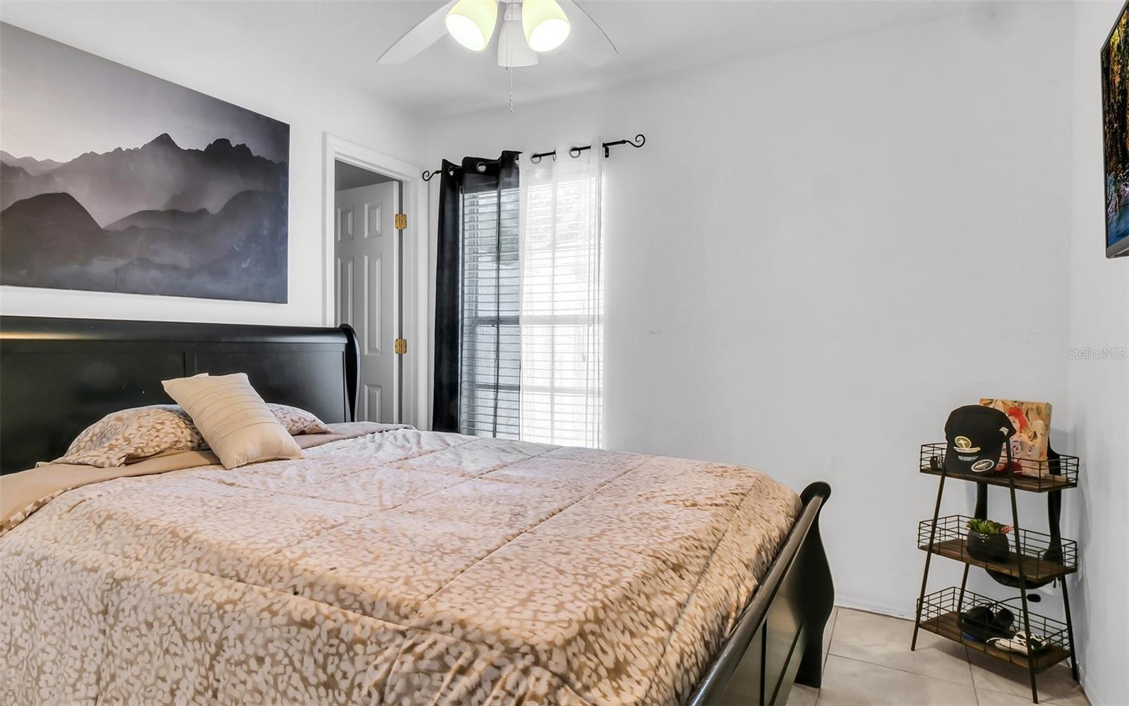 RIVER MANOR - Residential
