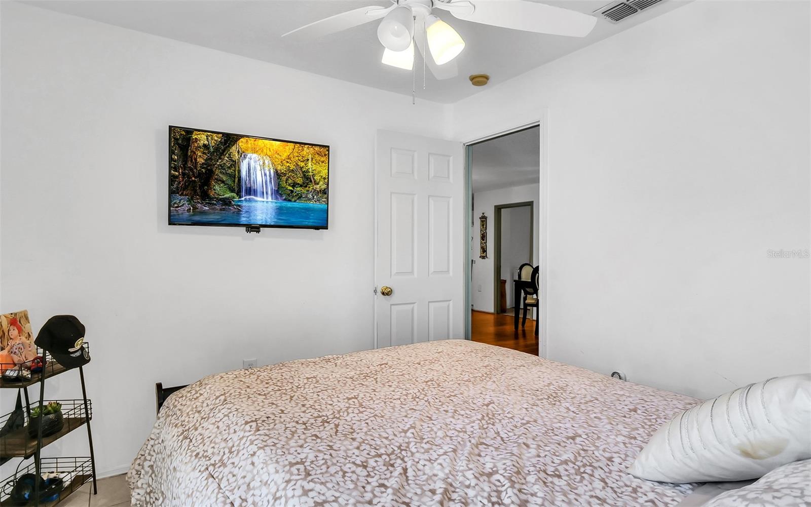 RIVER MANOR - Residential