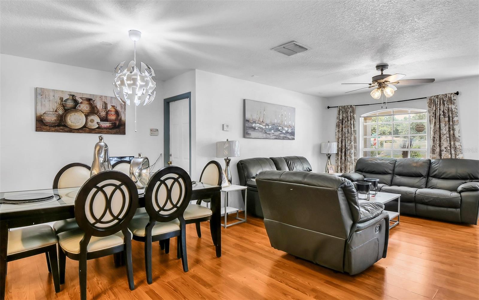 RIVER MANOR - Residential