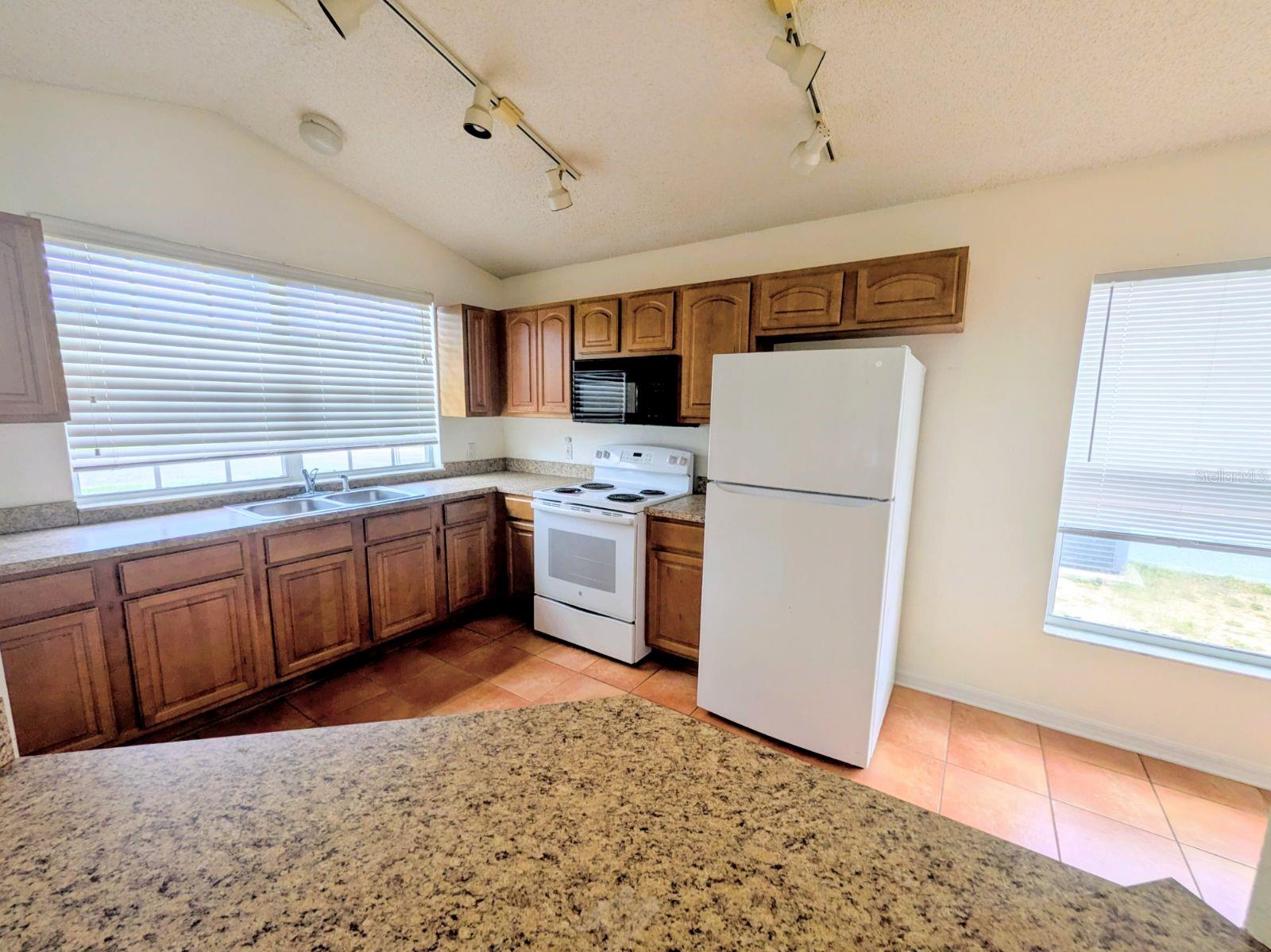 REGENCY PLACE PH 02 - Residential