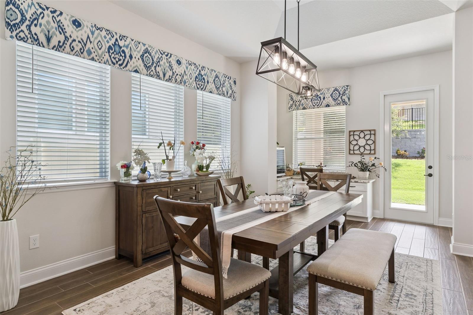 JOHNS LAKE LNDG PH 5 - Residential