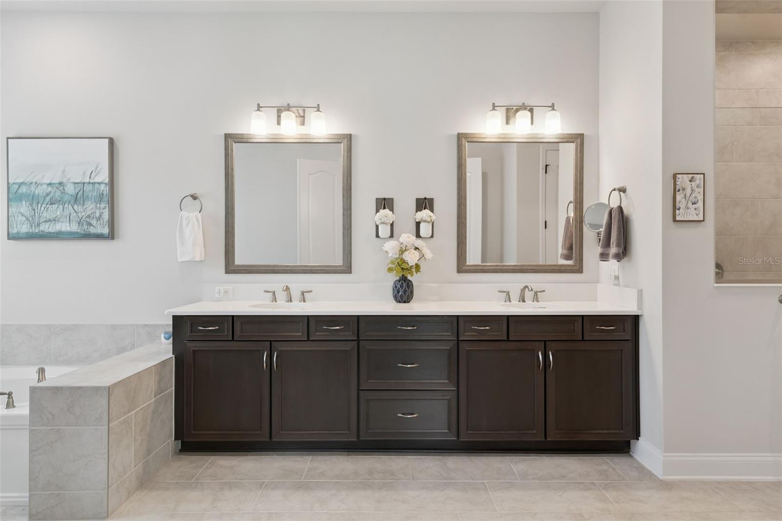 JOHNS LAKE LNDG PH 5 - Residential