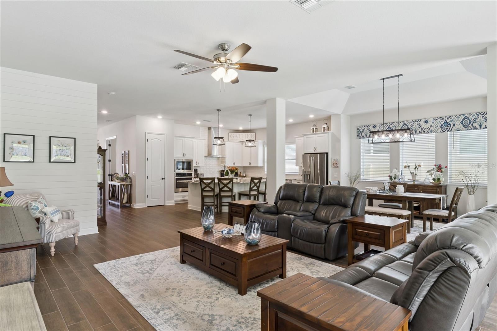 JOHNS LAKE LNDG PH 5 - Residential