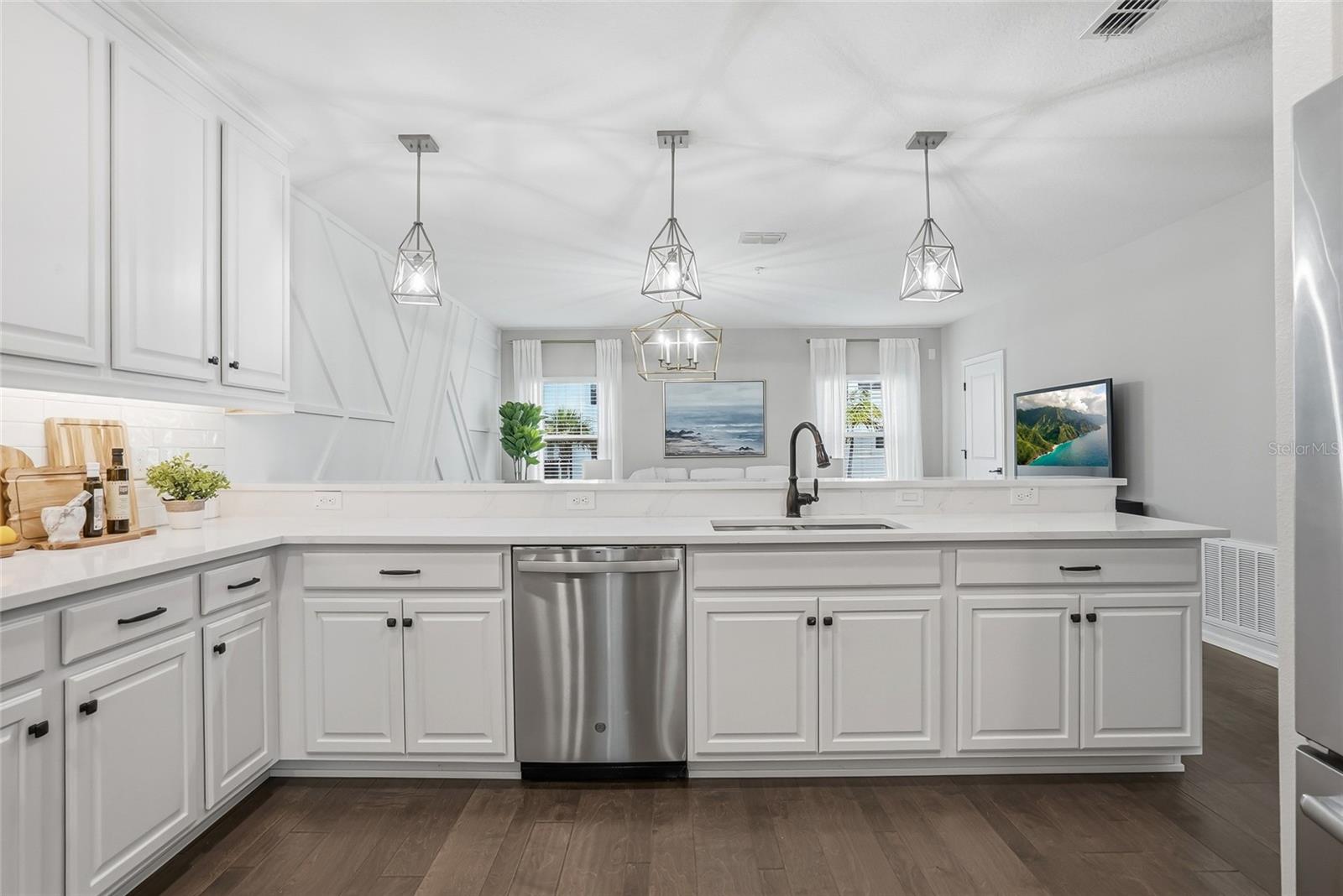 WESTSHORE MARINA DISTRICT NORTH TOWNHOMES - Residential