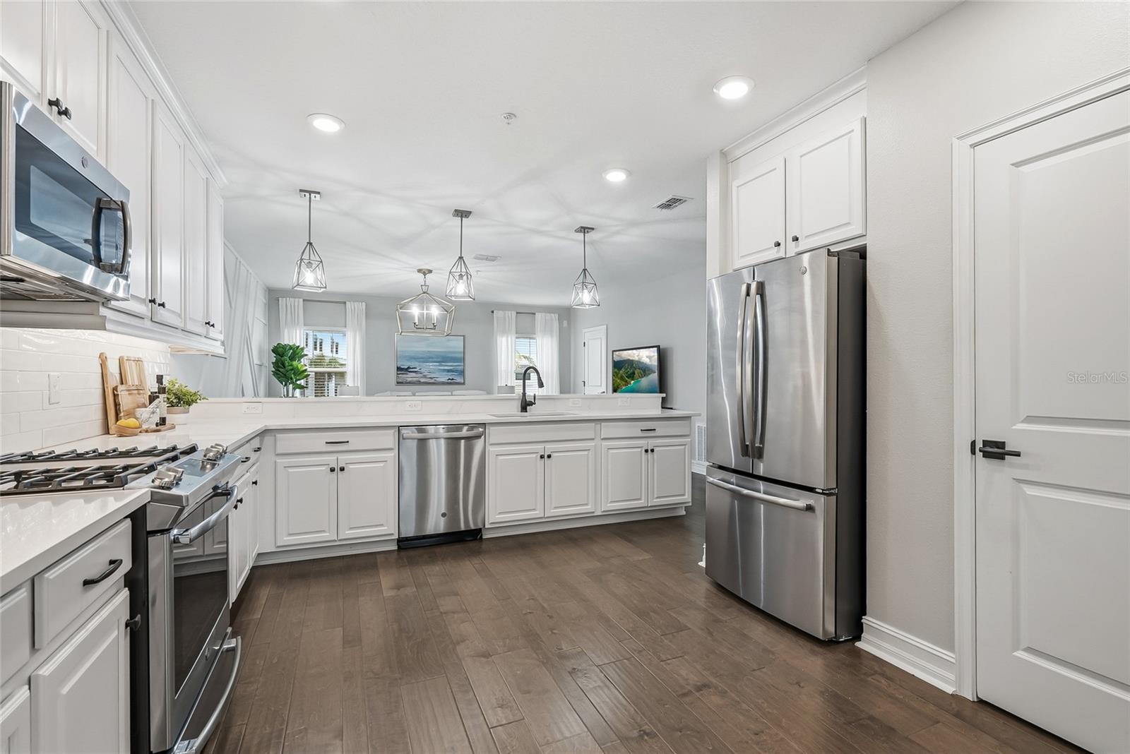 WESTSHORE MARINA DISTRICT NORTH TOWNHOMES - Residential