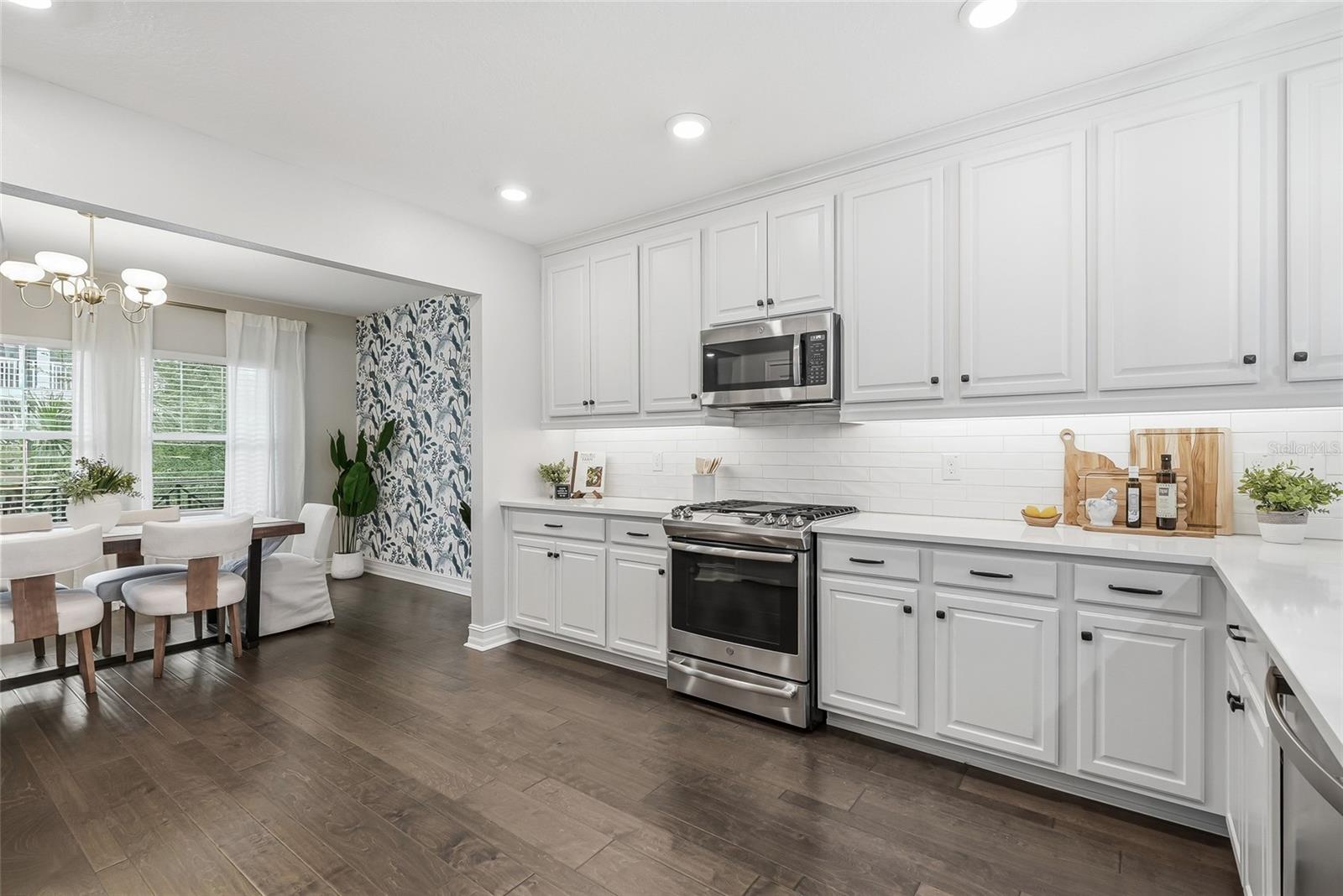 WESTSHORE MARINA DISTRICT NORTH TOWNHOMES - Residential