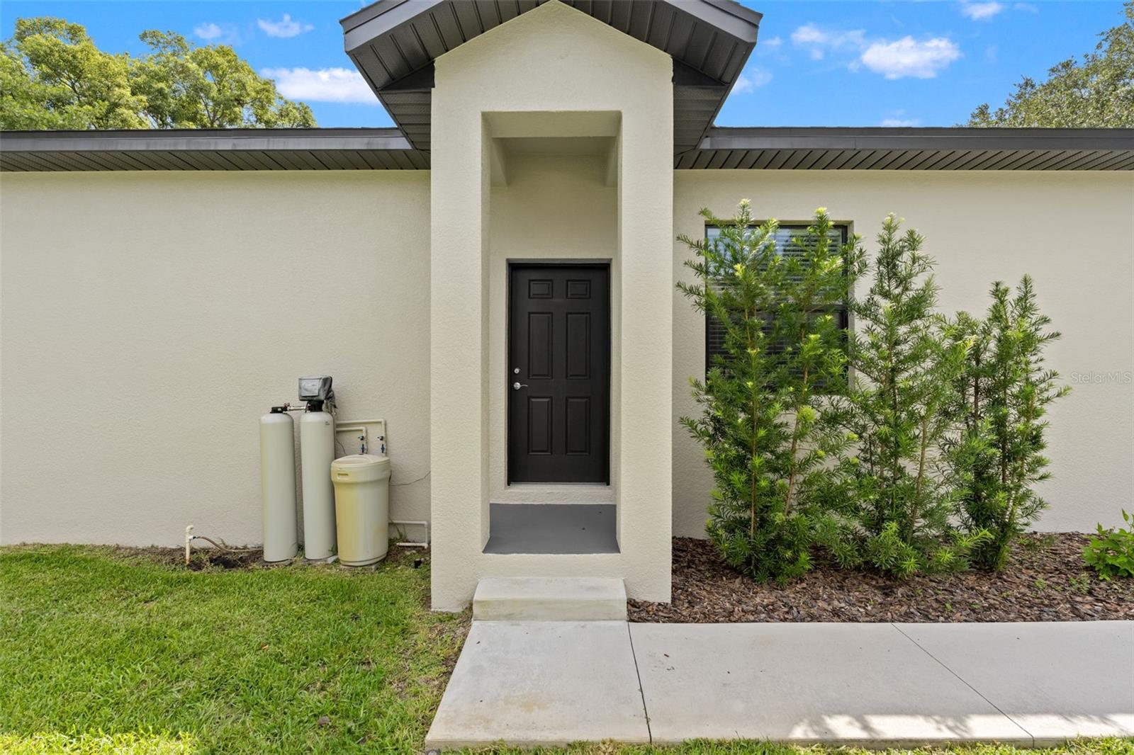 OAKS AT LIVINGSTON - Residential