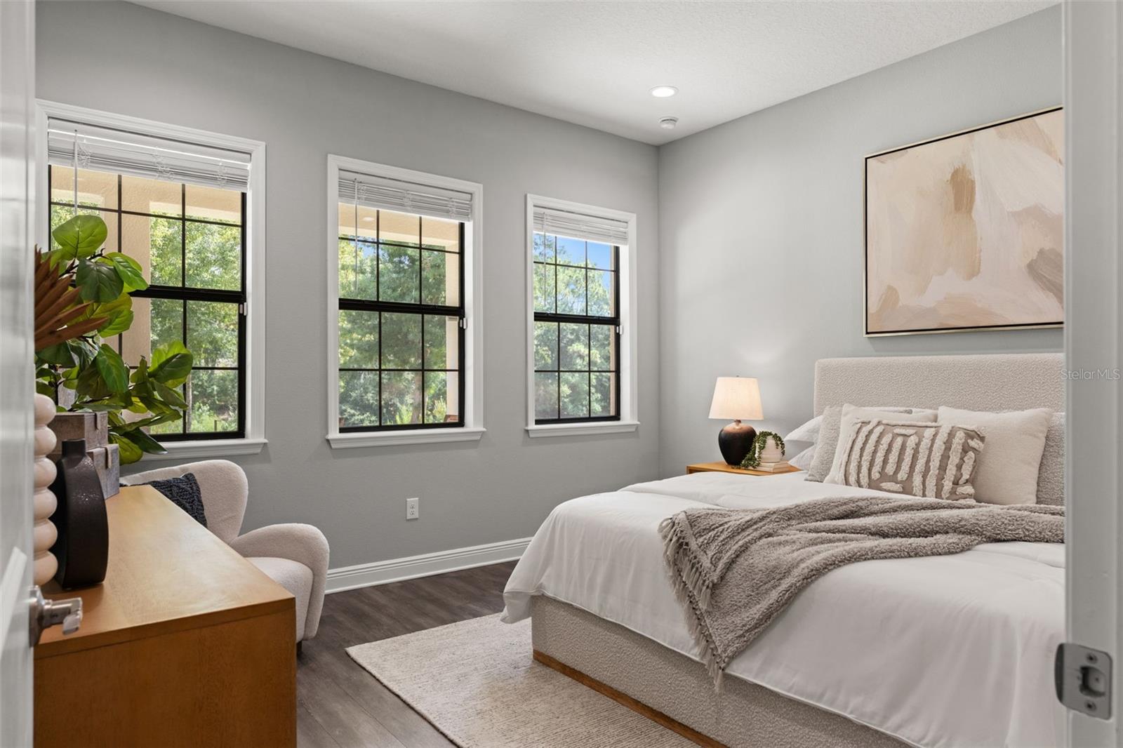 OAKS AT LIVINGSTON - Residential
