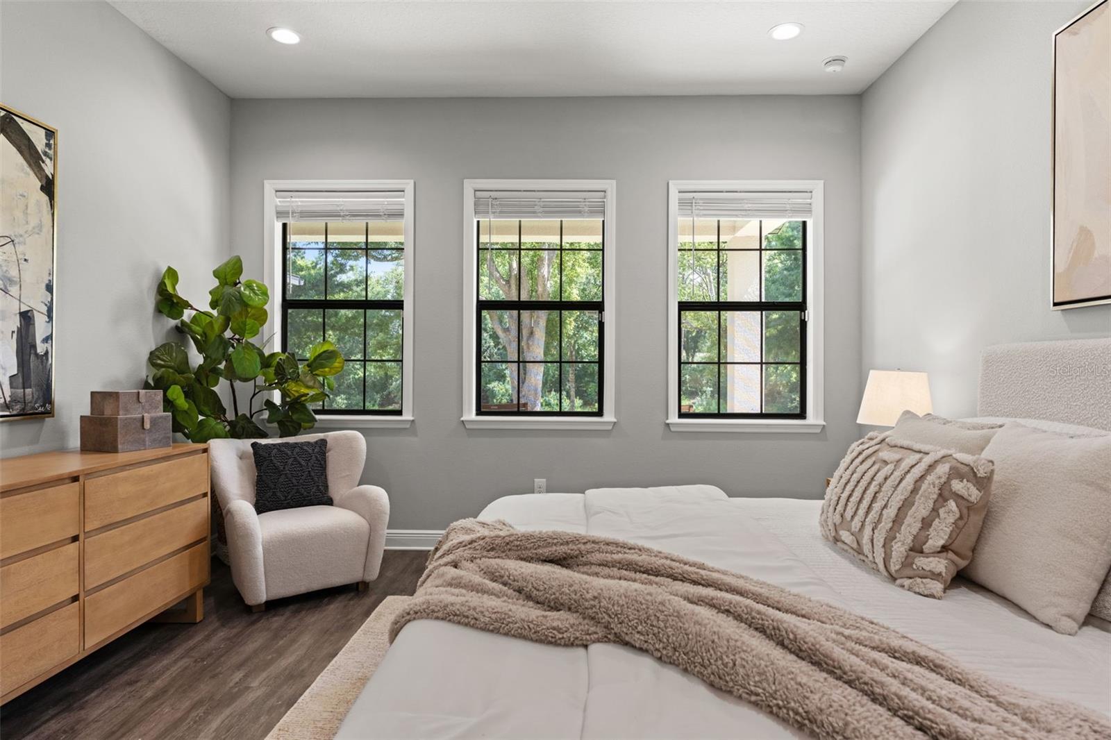 OAKS AT LIVINGSTON - Residential