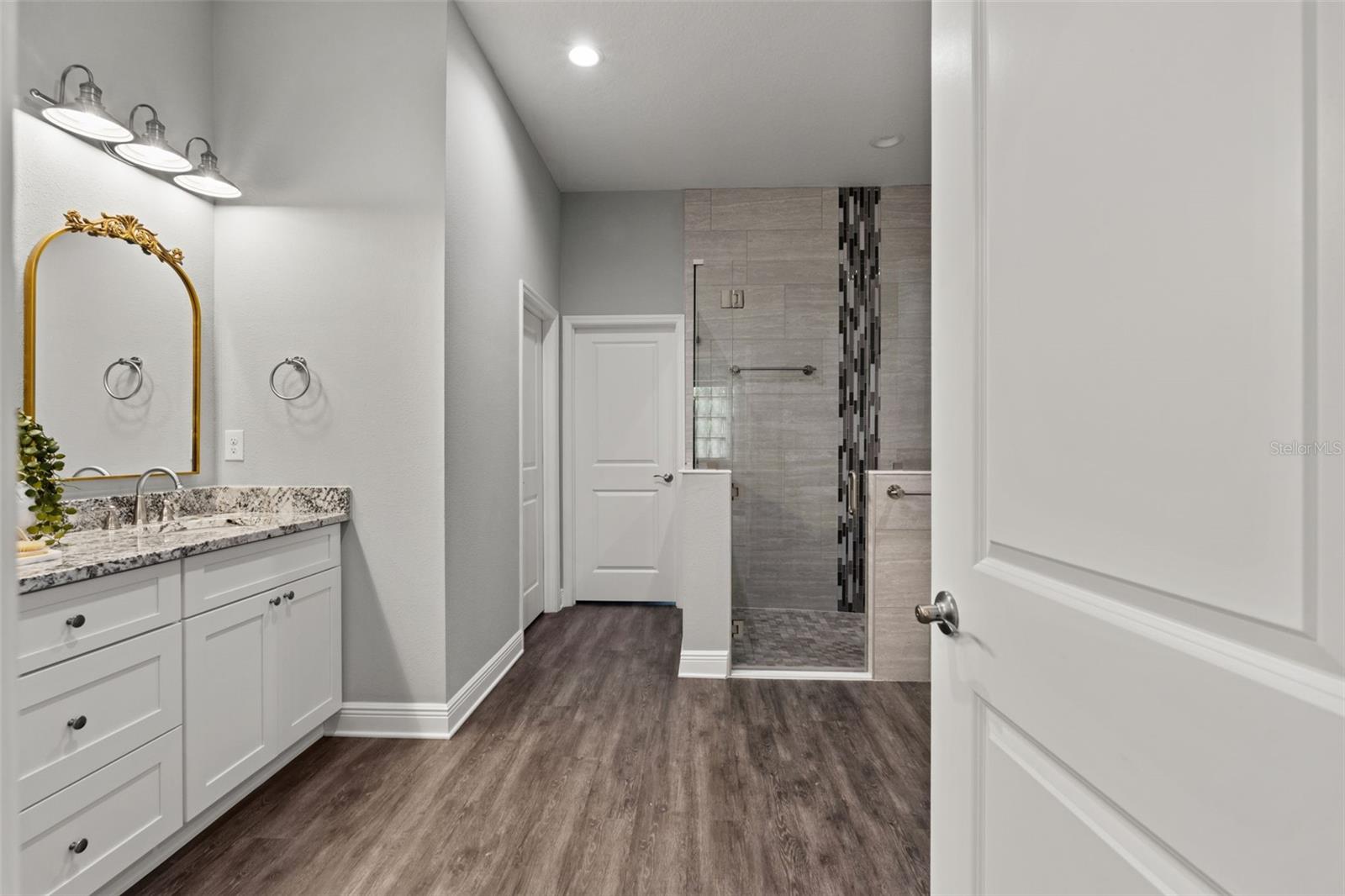 OAKS AT LIVINGSTON - Residential