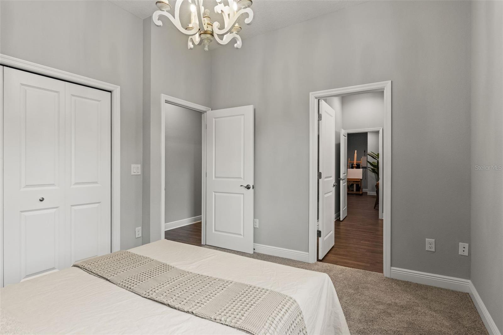 OAKS AT LIVINGSTON - Residential