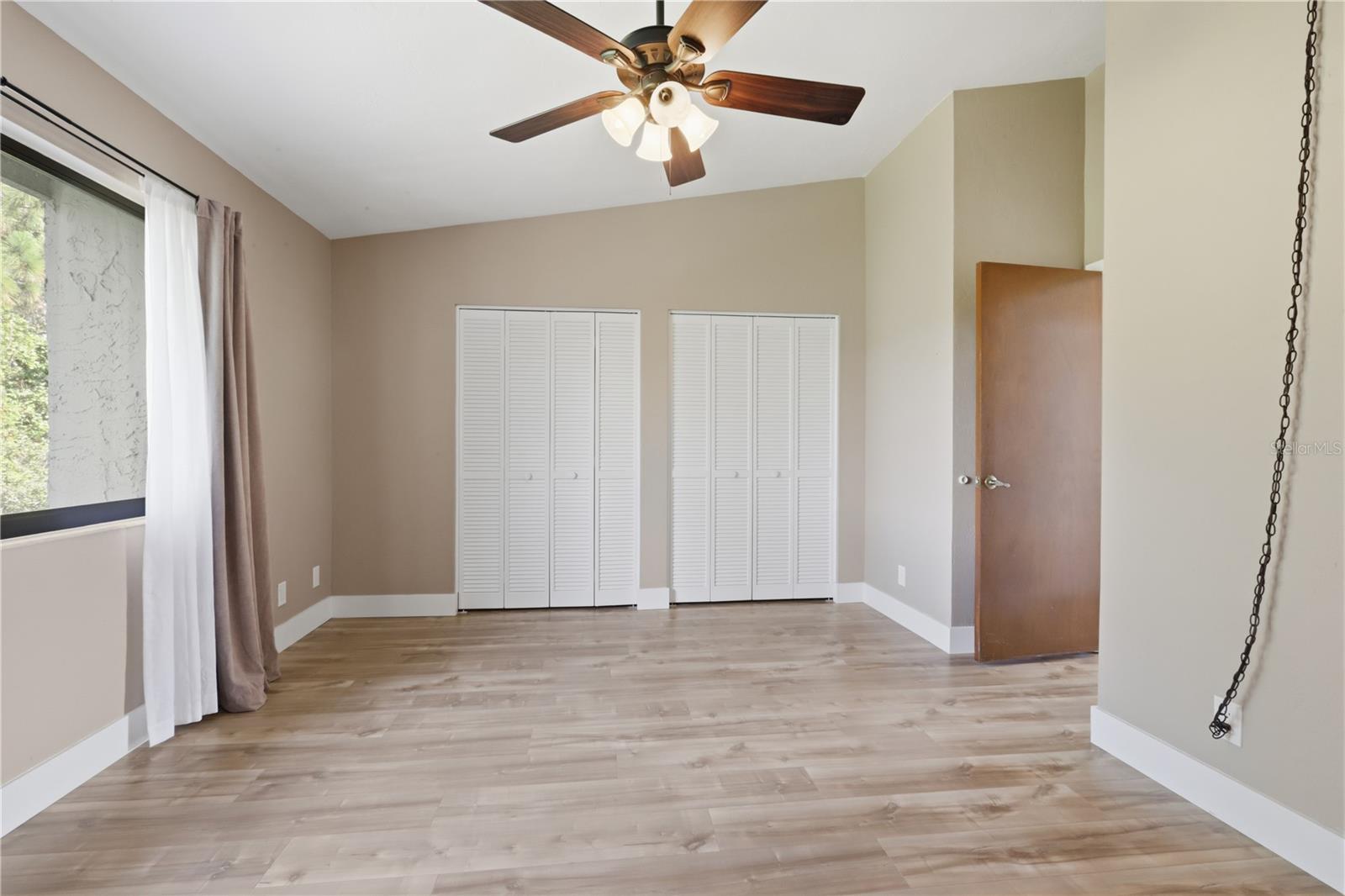 LAKES PINE RUN CONDO PH 01 02 - Residential