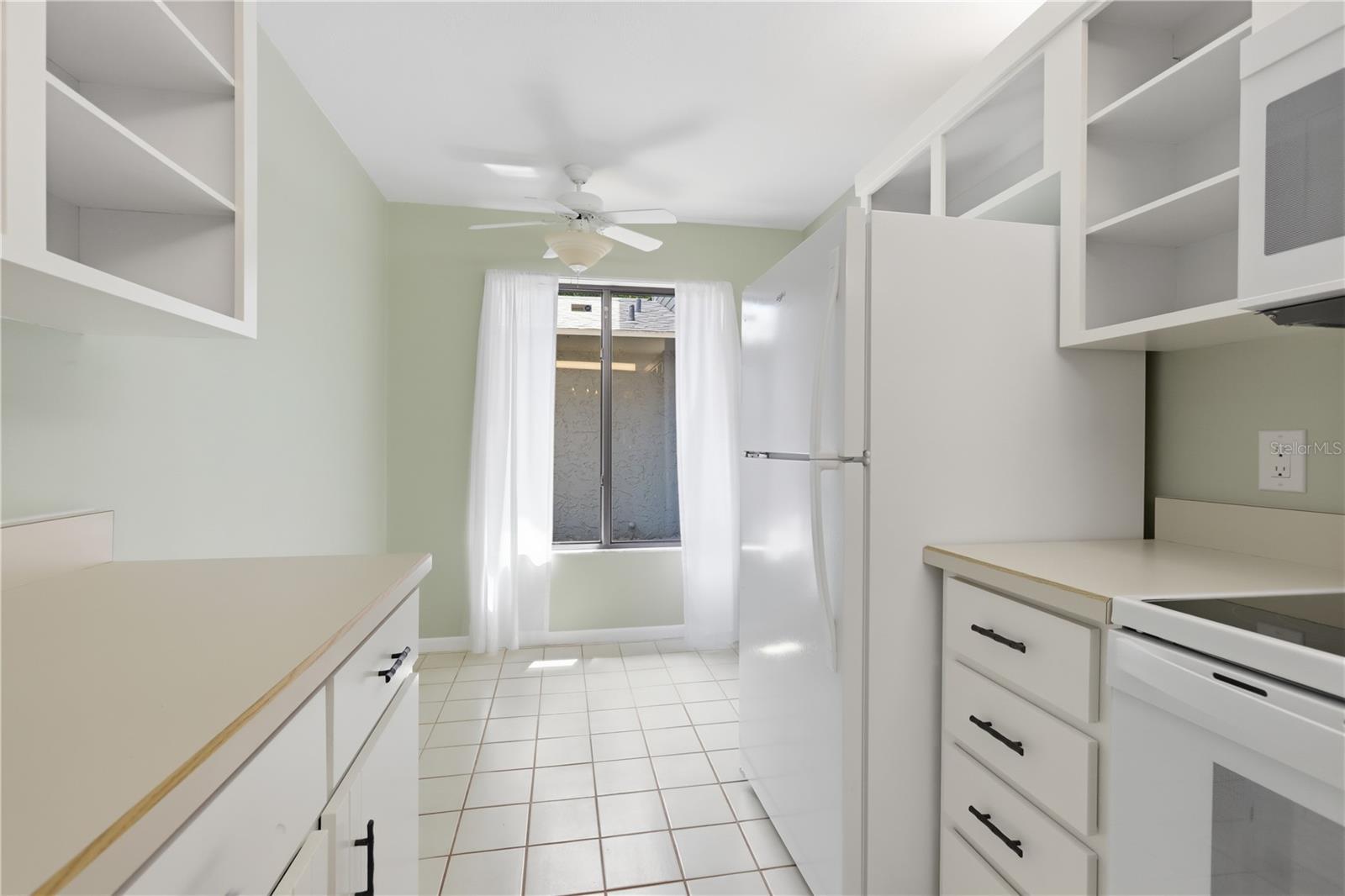 LAKES PINE RUN CONDO PH 01 02 - Residential