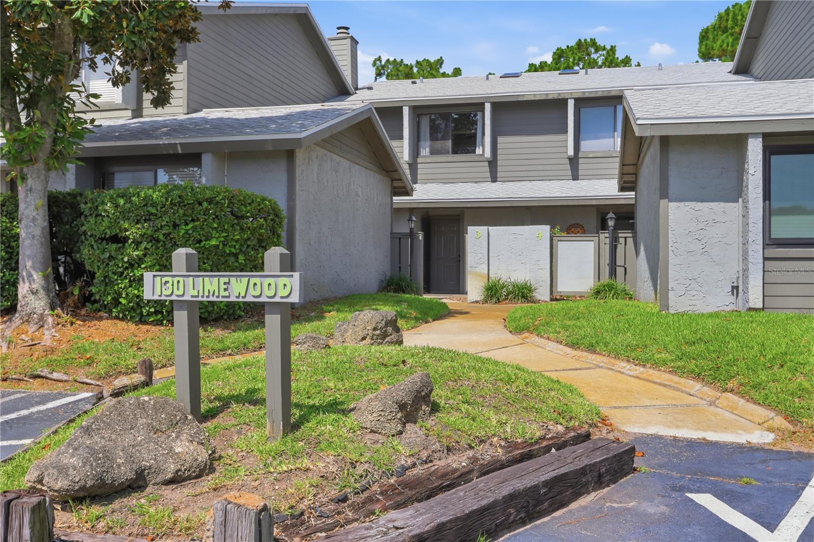 LAKES PINE RUN CONDO PH 01 02 - Residential