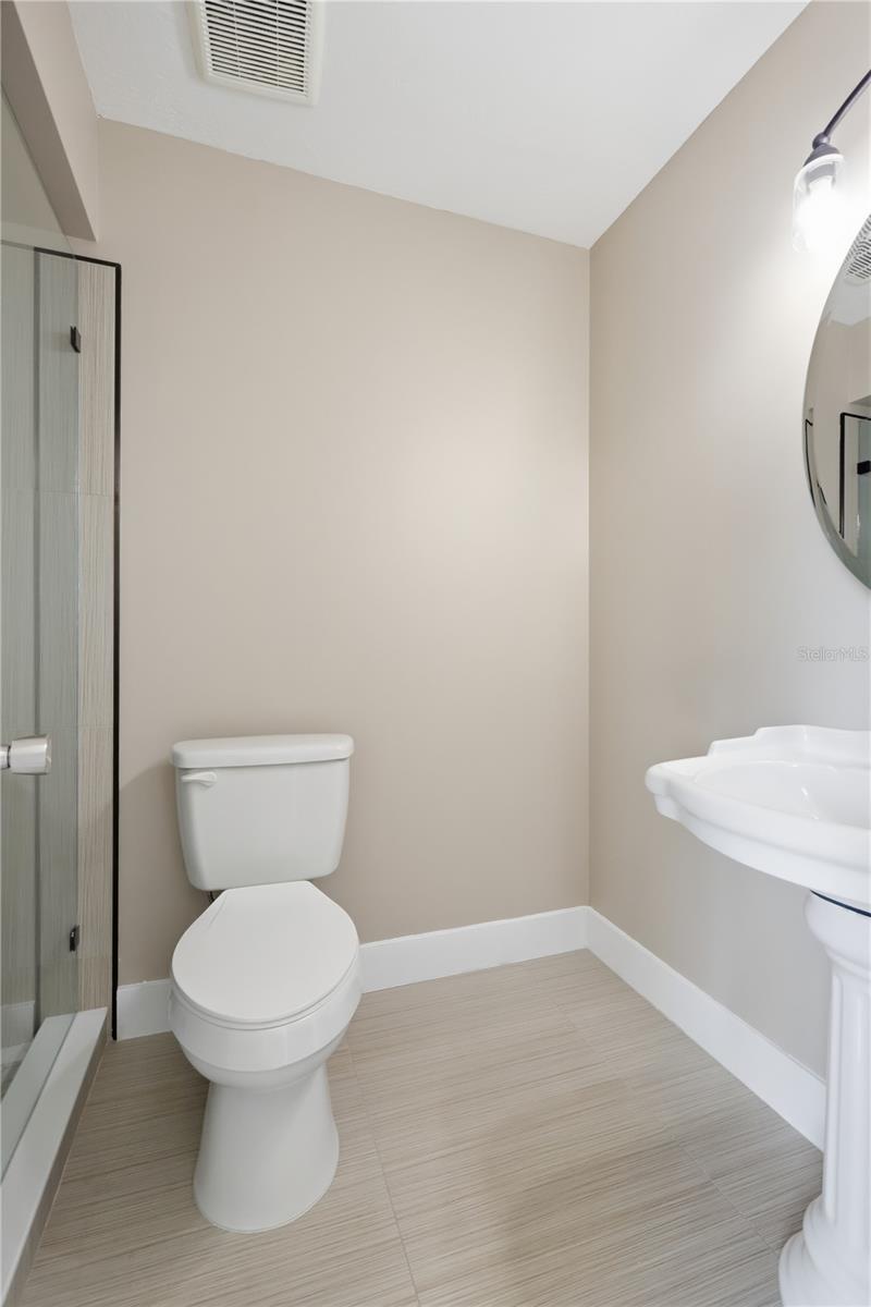 LAKES PINE RUN CONDO PH 01 02 - Residential