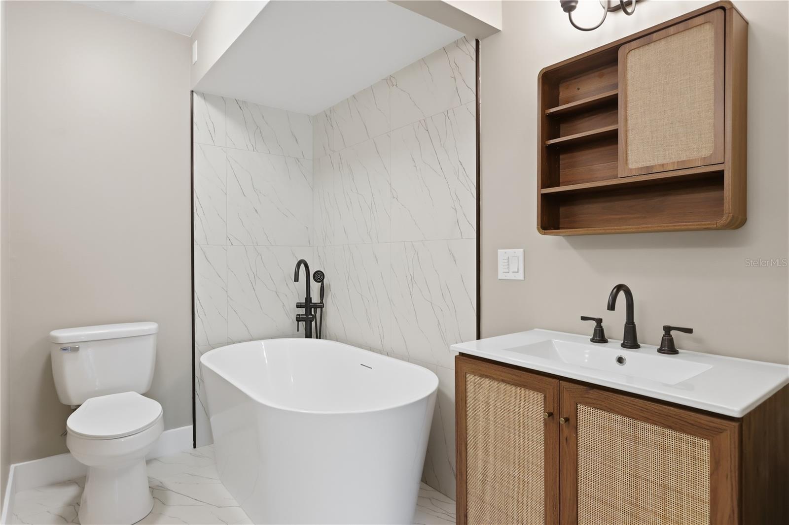 LAKES PINE RUN CONDO PH 01 02 - Residential