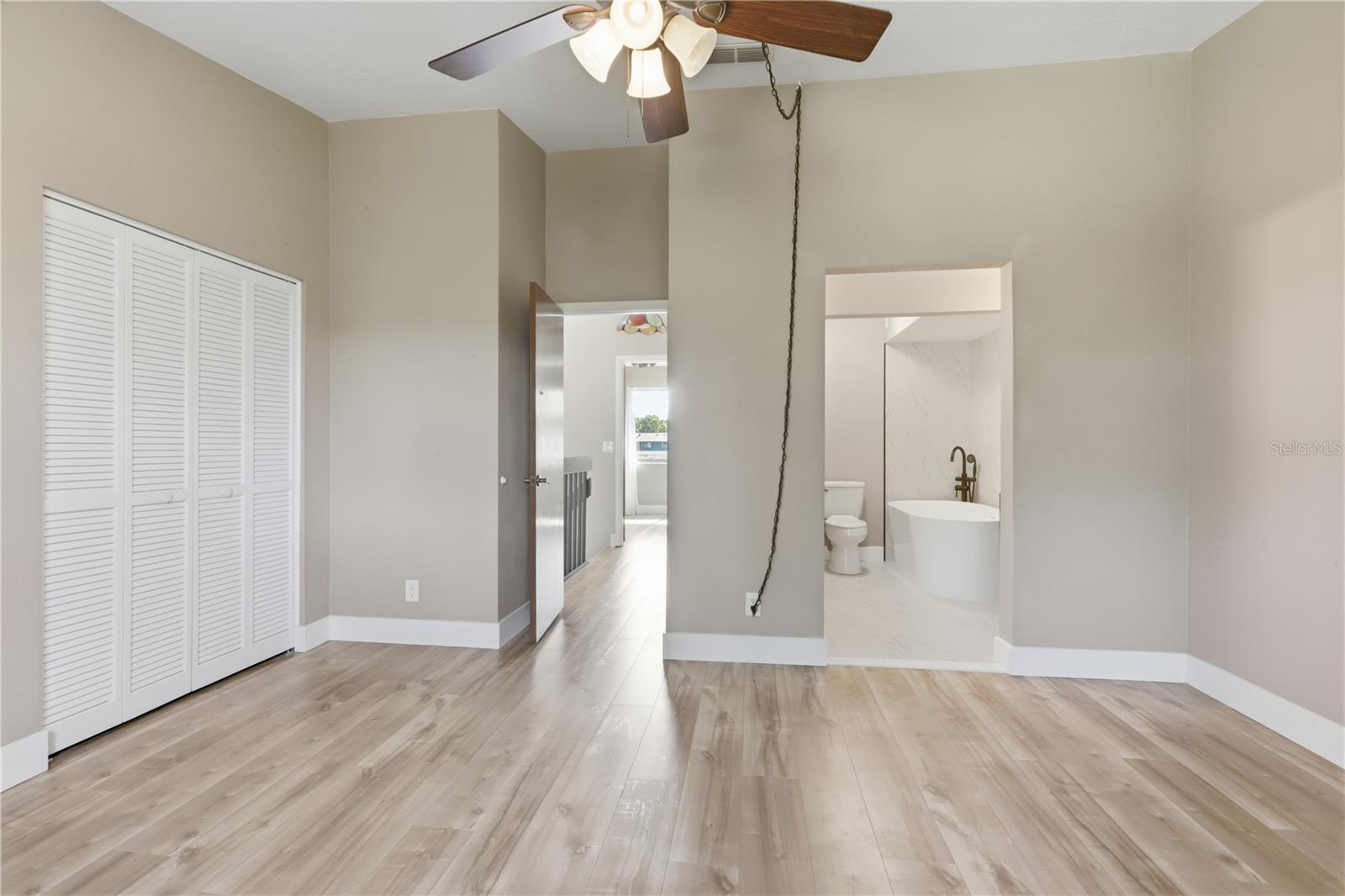 LAKES PINE RUN CONDO PH 01 02 - Residential