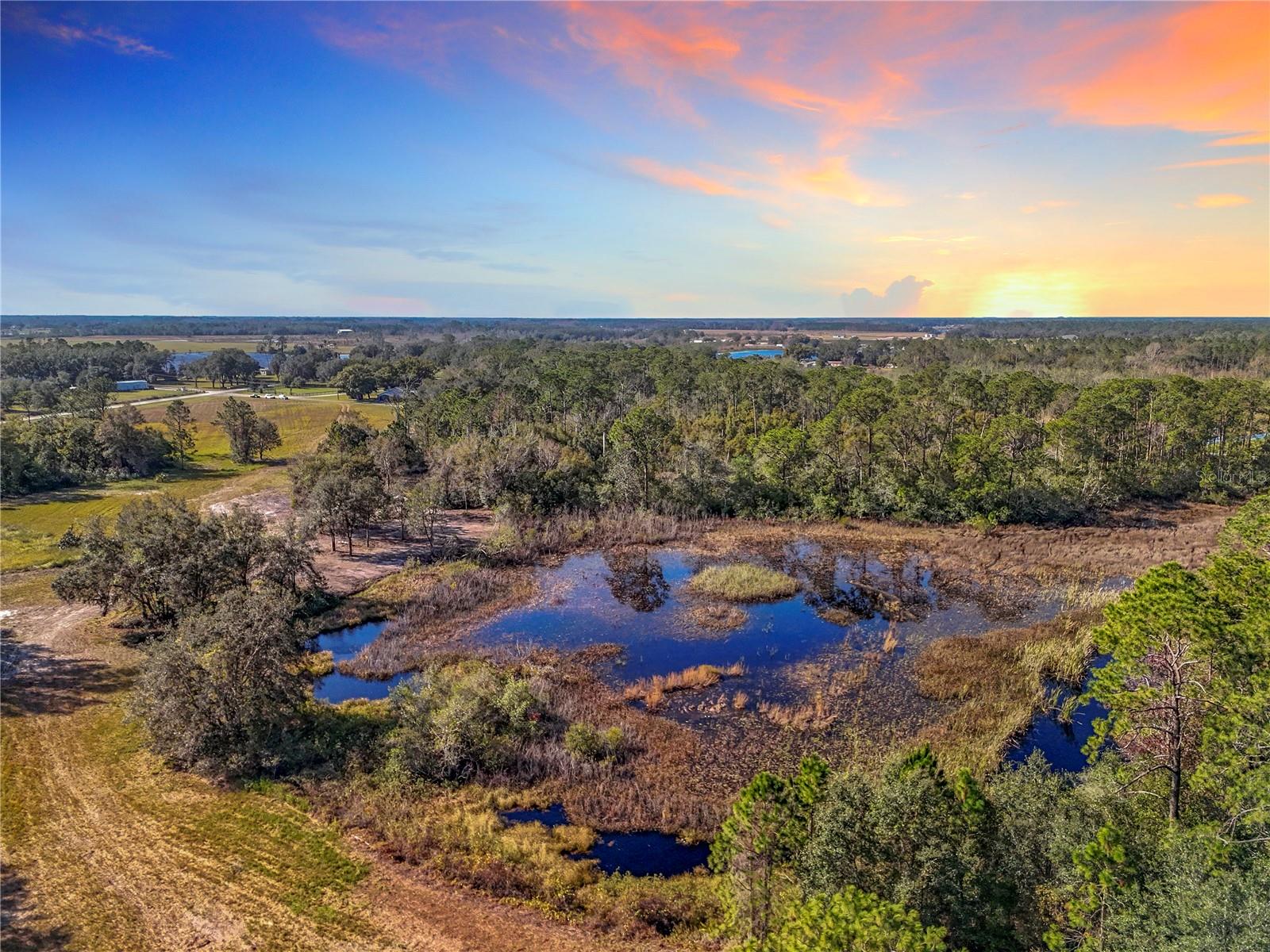 GROVELAND FARMS - Land