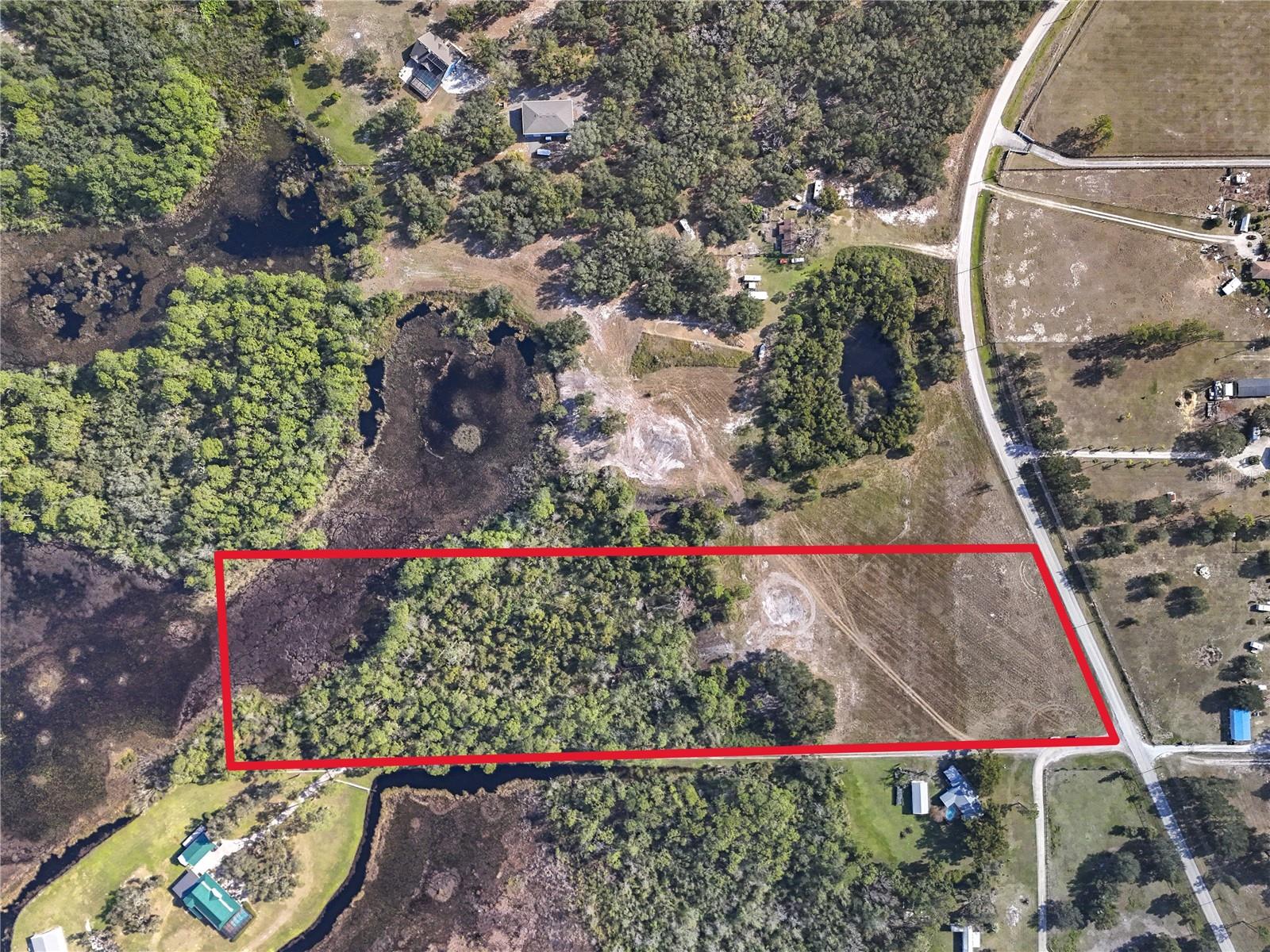 GROVELAND FARMS - Land