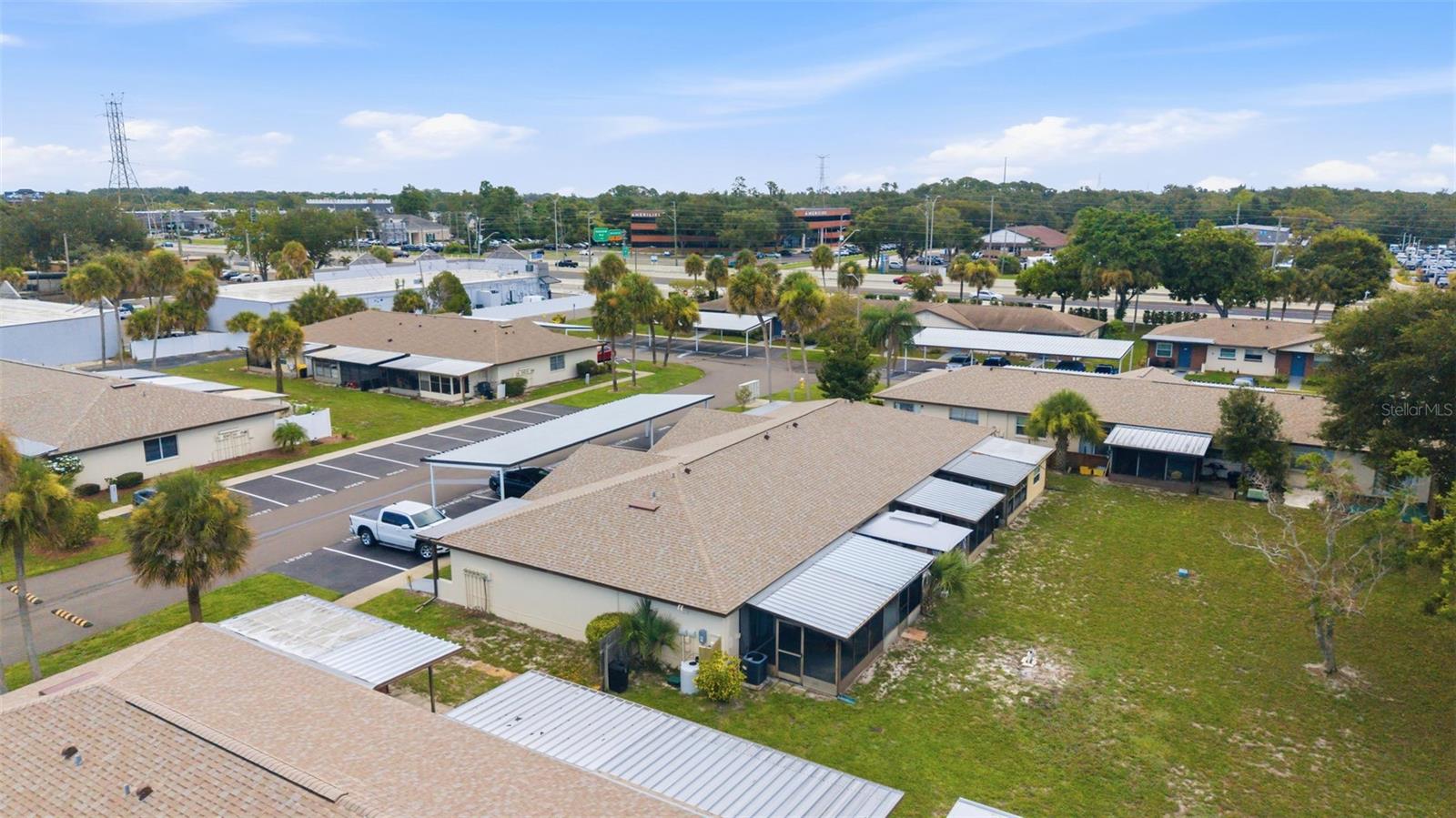 HILL CREST VILLAS - Residential