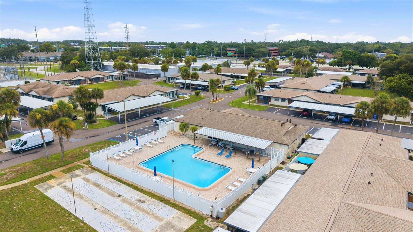 HILL CREST VILLAS - Residential