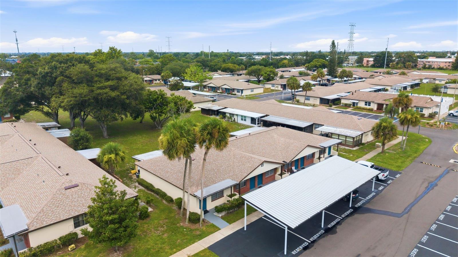 HILL CREST VILLAS - Residential