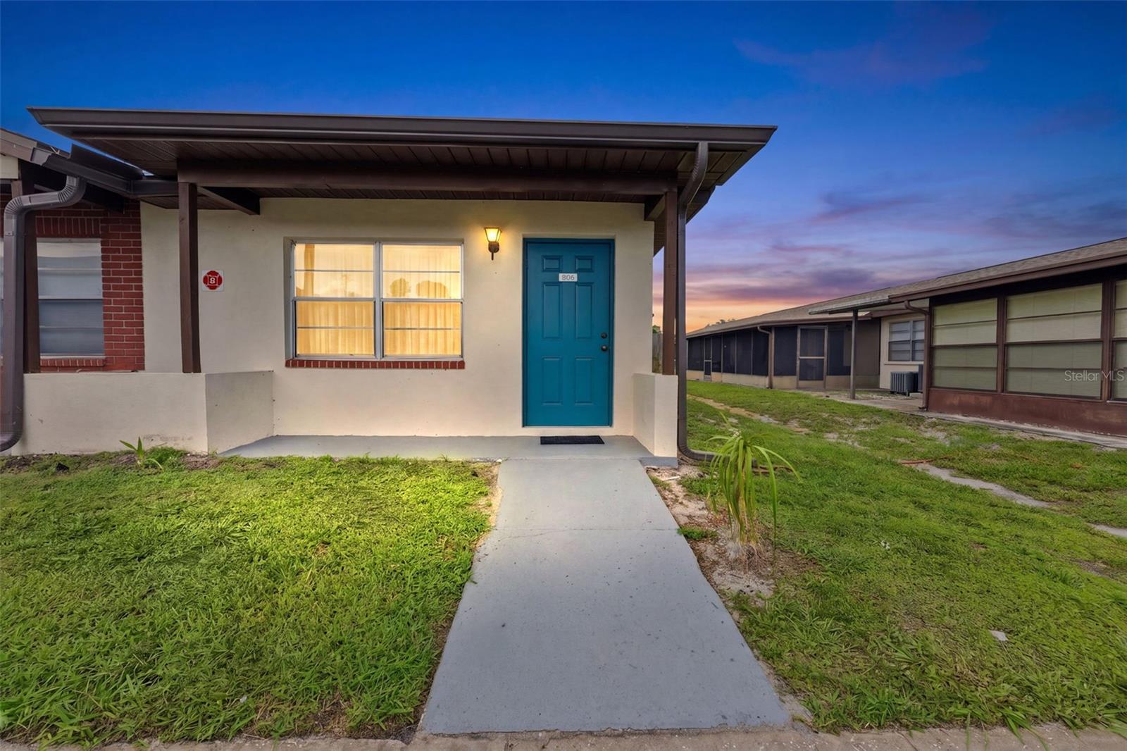 HILL CREST VILLAS - Residential