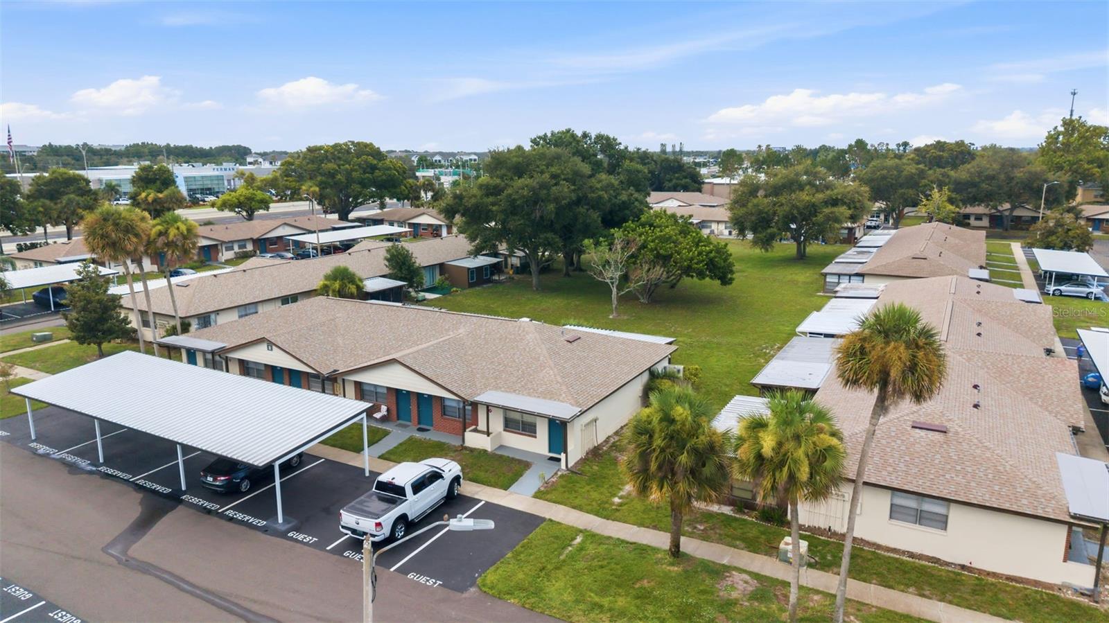 HILL CREST VILLAS - Residential
