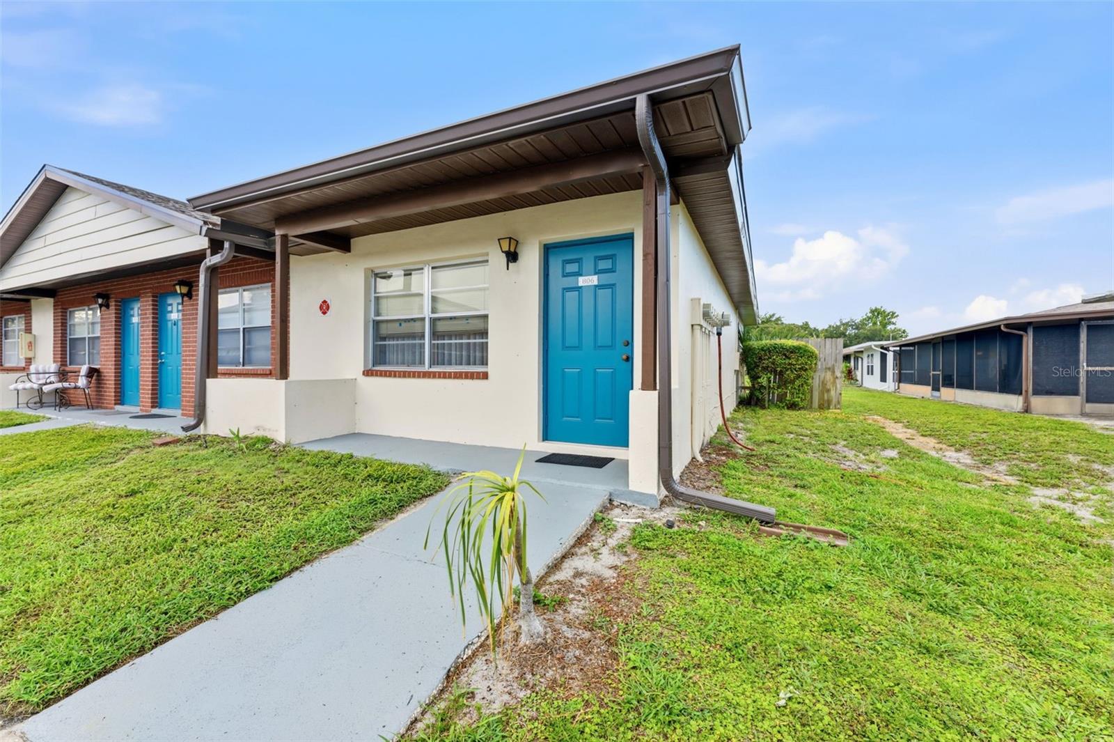 HILL CREST VILLAS - Residential