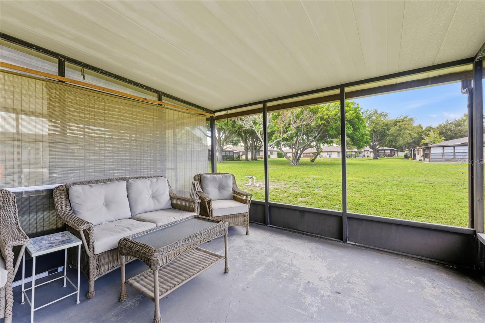 HILL CREST VILLAS - Residential