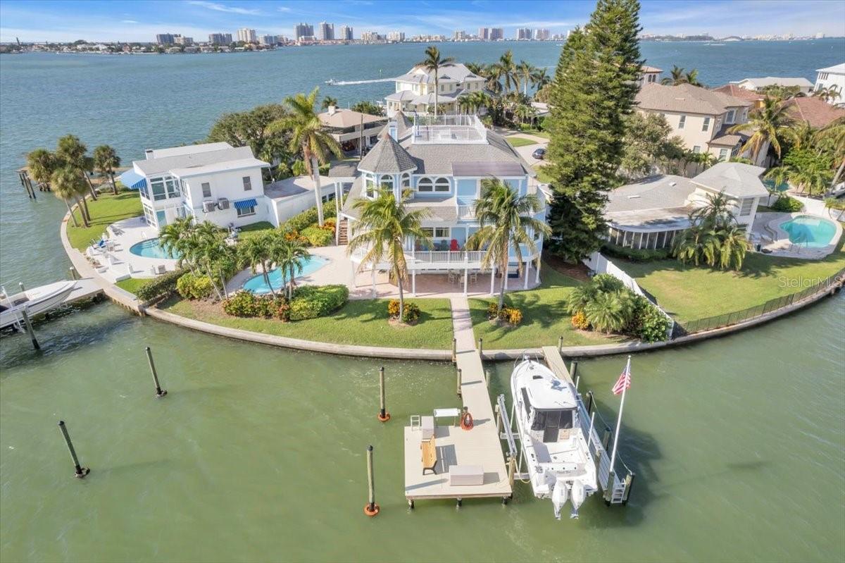 EAGLES NEST POINT - Residential