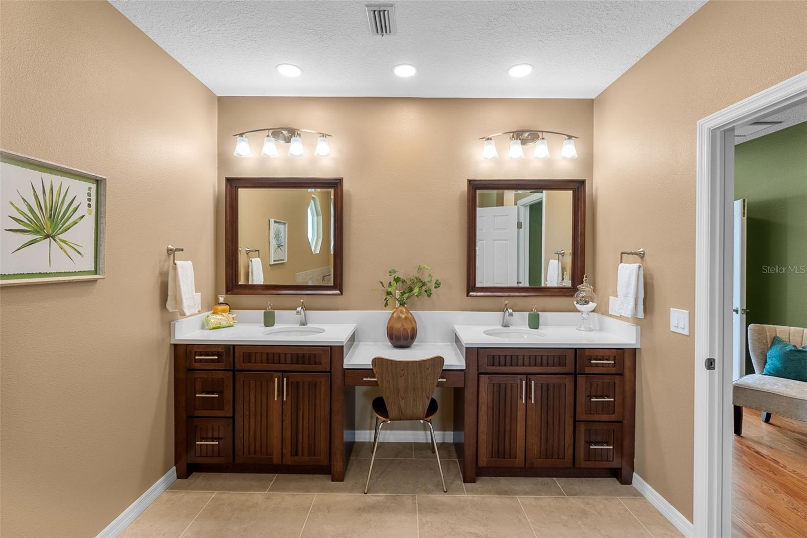 EAGLES NEST POINT - Residential
