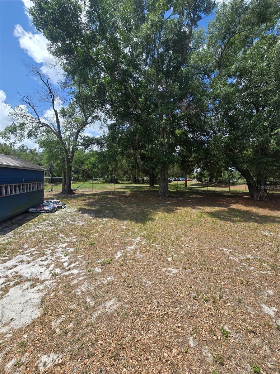 CENTRAL PARK - Commercial Sale