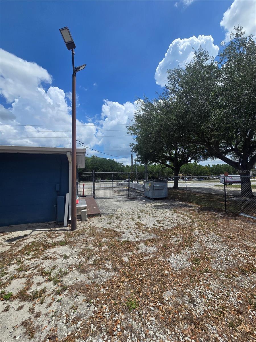 CENTRAL PARK - Commercial Sale