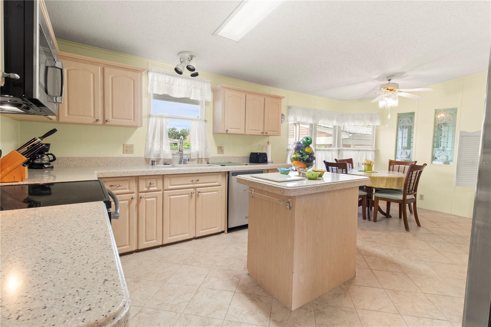 RIDGEWOOD OAKS PH IV - Residential