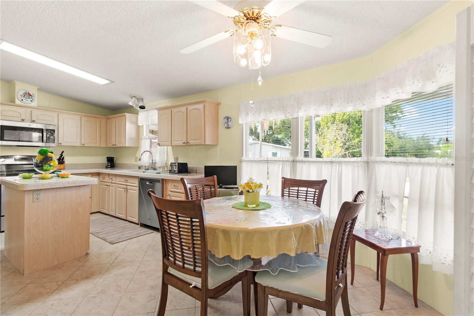 RIDGEWOOD OAKS PH IV - Residential