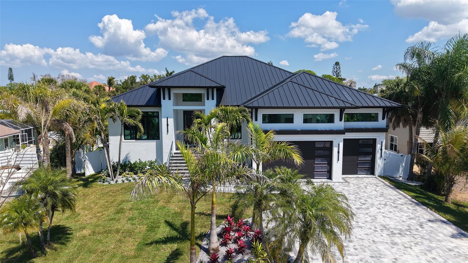 SARASOTA BEACH - Residential