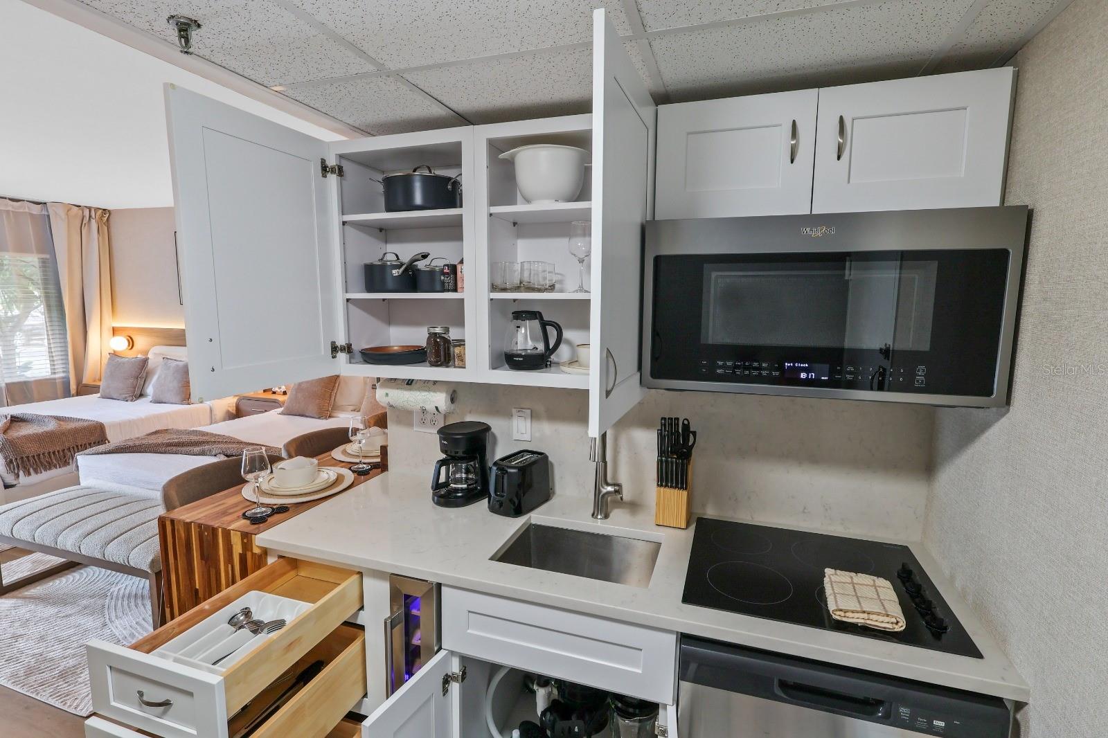 ENCLAVE - Residential